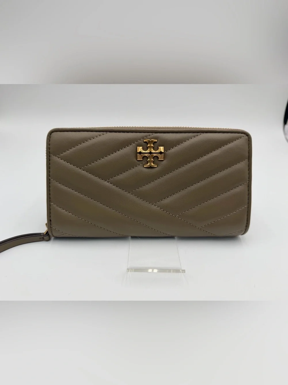 Tory Burch Kira Chevron Leather Zip Continental Wallet